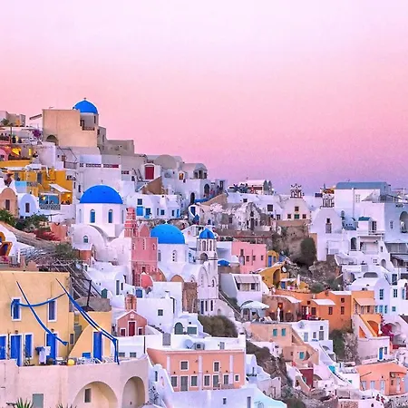 Vila Grand Near The Archaeological Museum Karterados (Santorini)